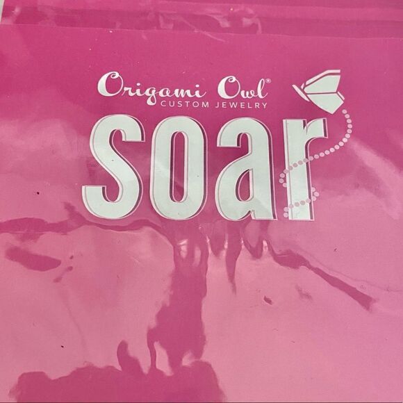 Authentic Origami Owl 2015 Charm Collectible Card 12 Charms Designer Convention - Picture 2 of 2